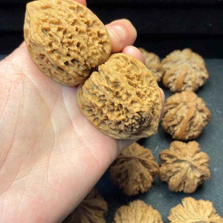 文玩核桃把件文玩游戏是真的