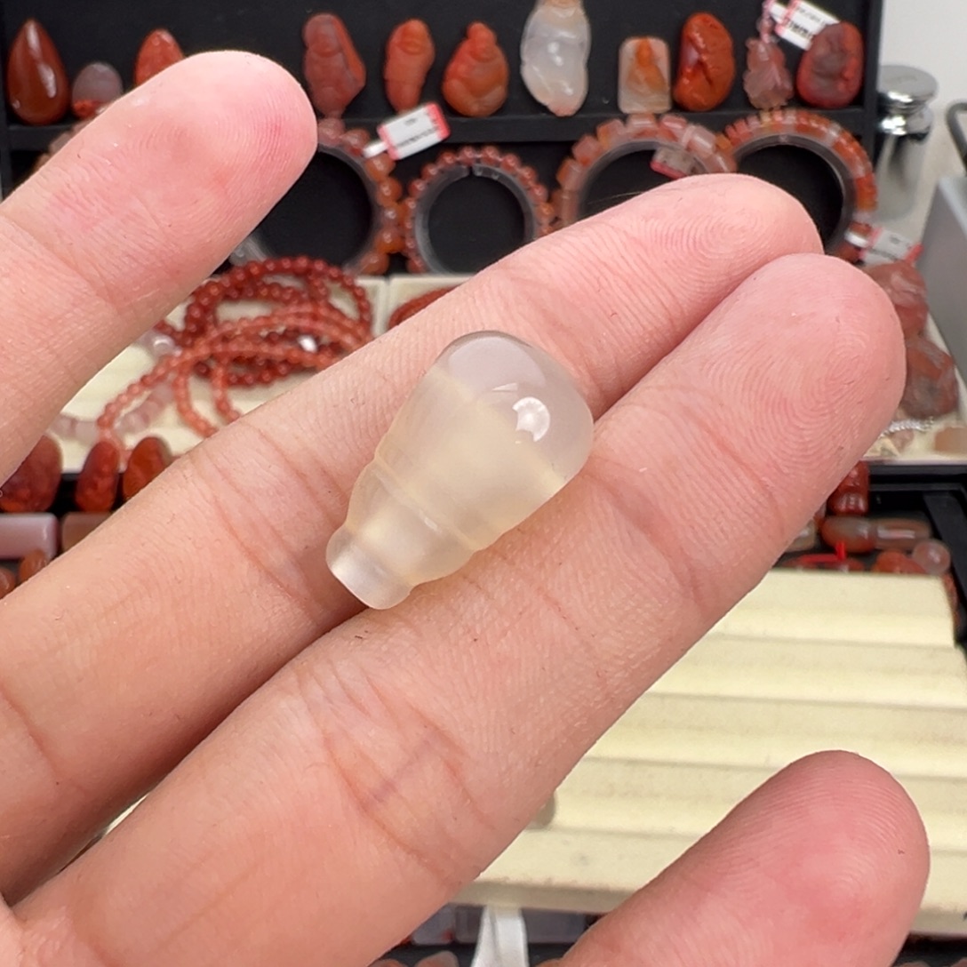 N***F南红玛瑙未镶嵌颈饰三通