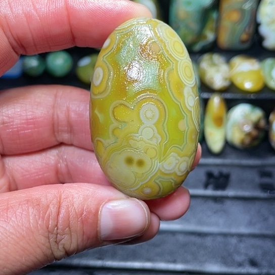 【闪购商品】玛瑙未镶嵌珠宝奇石