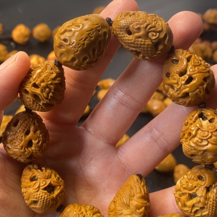 橄榄核手串在于我们