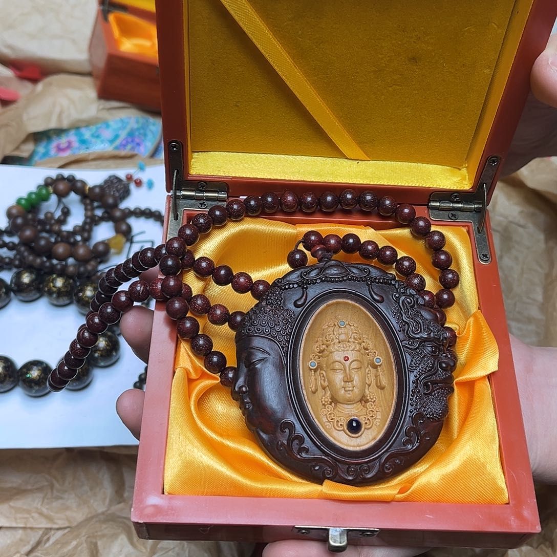 大叶紫檀（黑酸枝木类）