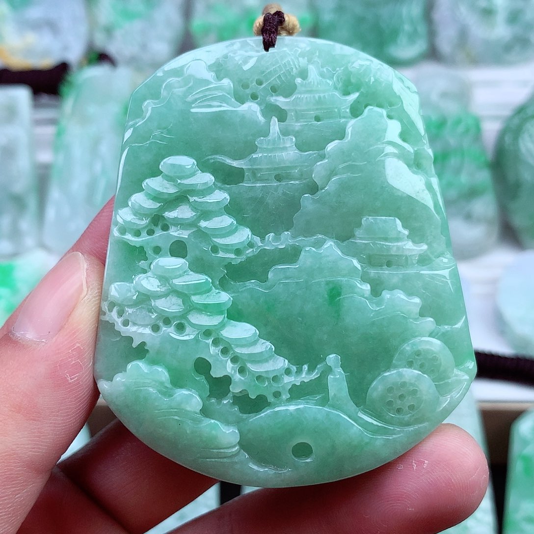 翡翠未镶嵌颈饰翡翠吊坠