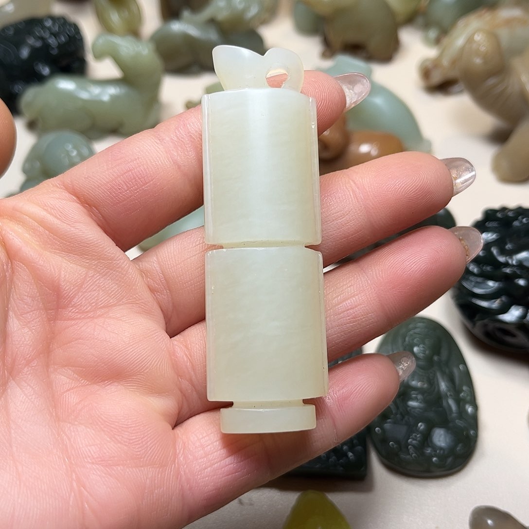 白玉菩提吊坠白玉菩提吊坠