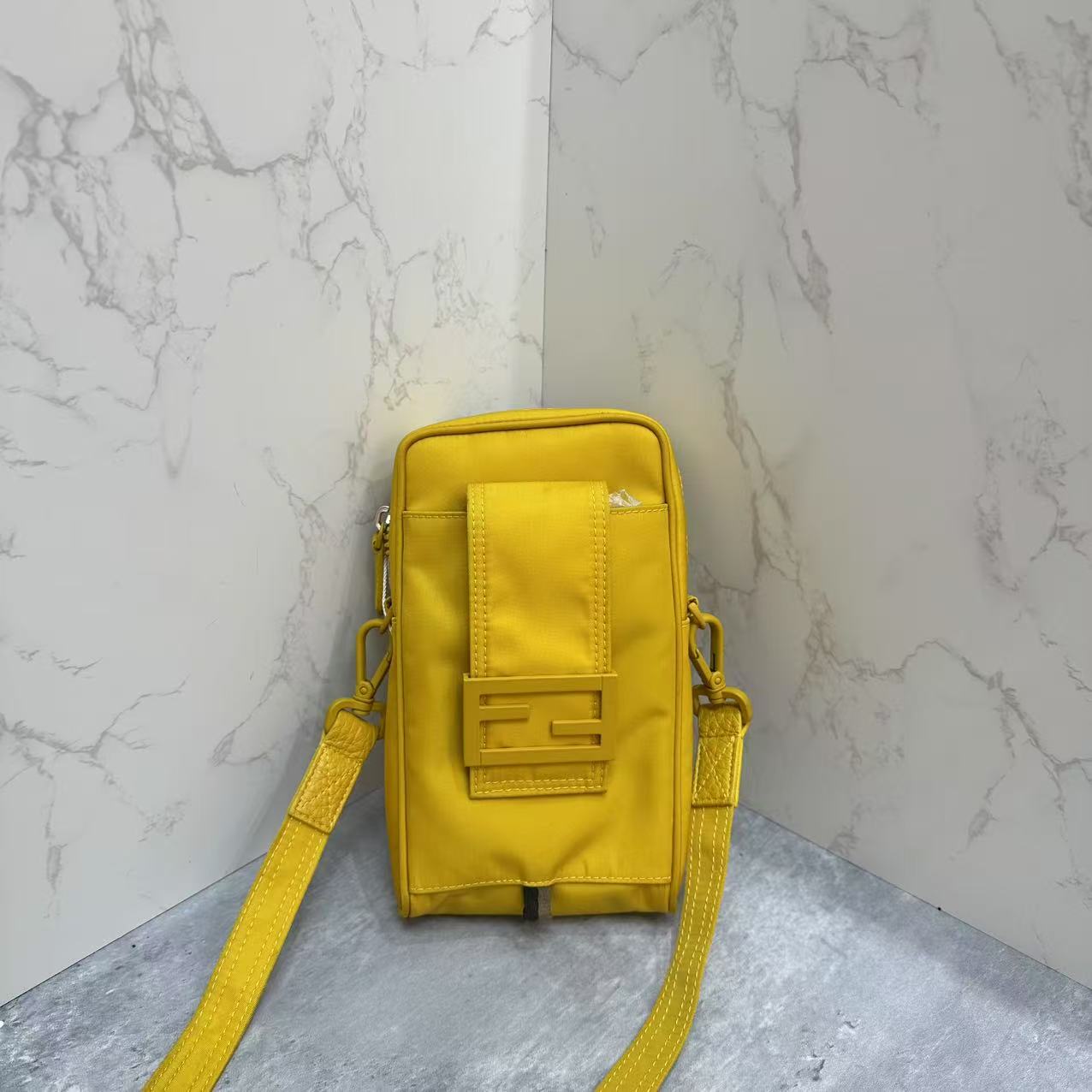 95新 FENDI/芬迪 乱乱子中古/女士/单肩包/110005