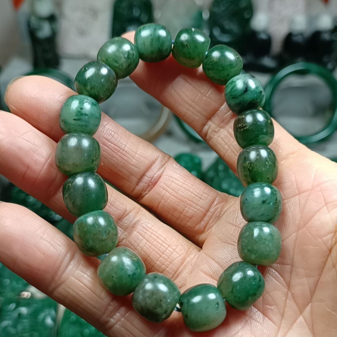 君***下独山玉未镶嵌手链