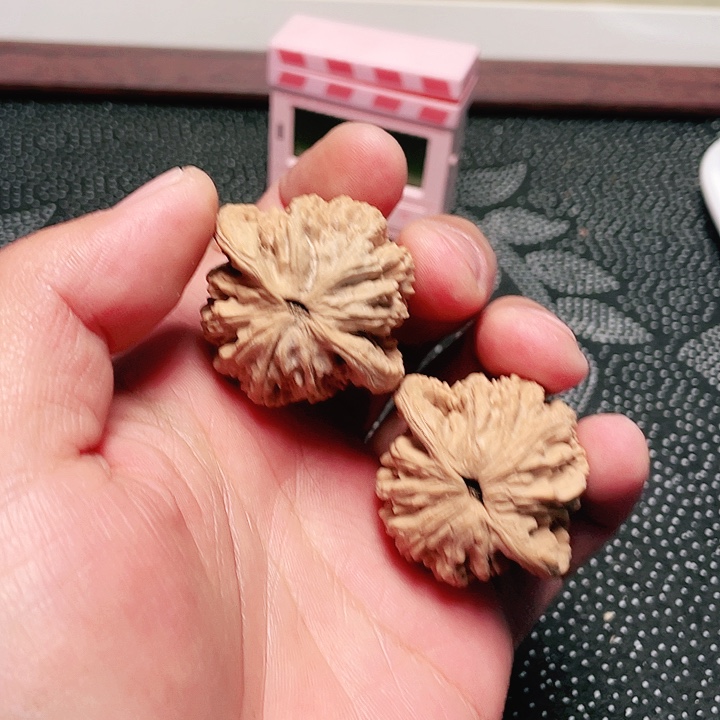 文玩核桃吊坠天****）虎头