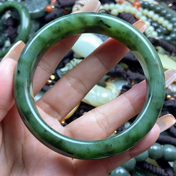 和田玉颈饰未镶嵌60