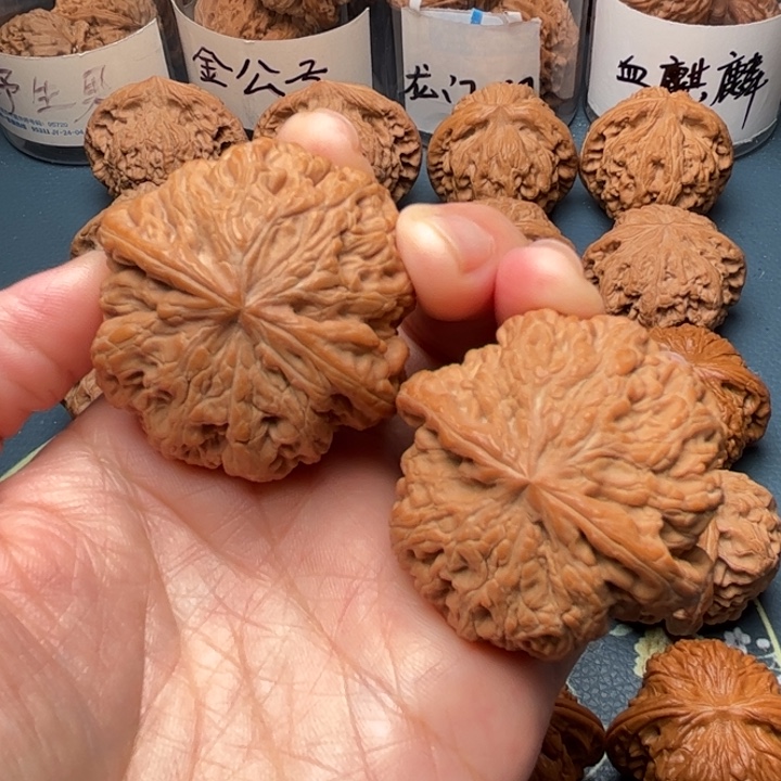 吊坠文玩核桃44全品球筋