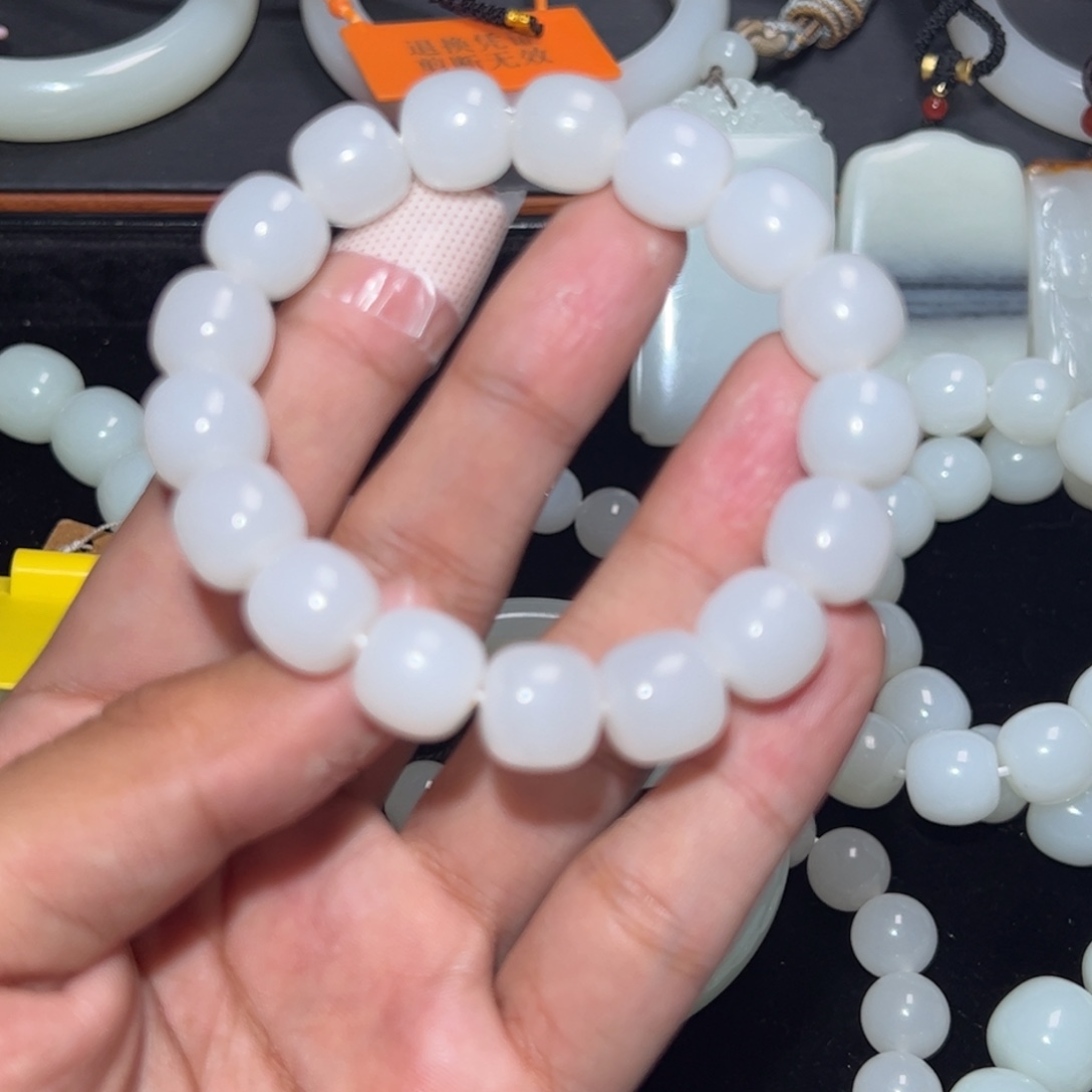 和田玉未镶嵌手链