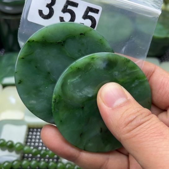 和田玉未镶嵌珠宝半成品