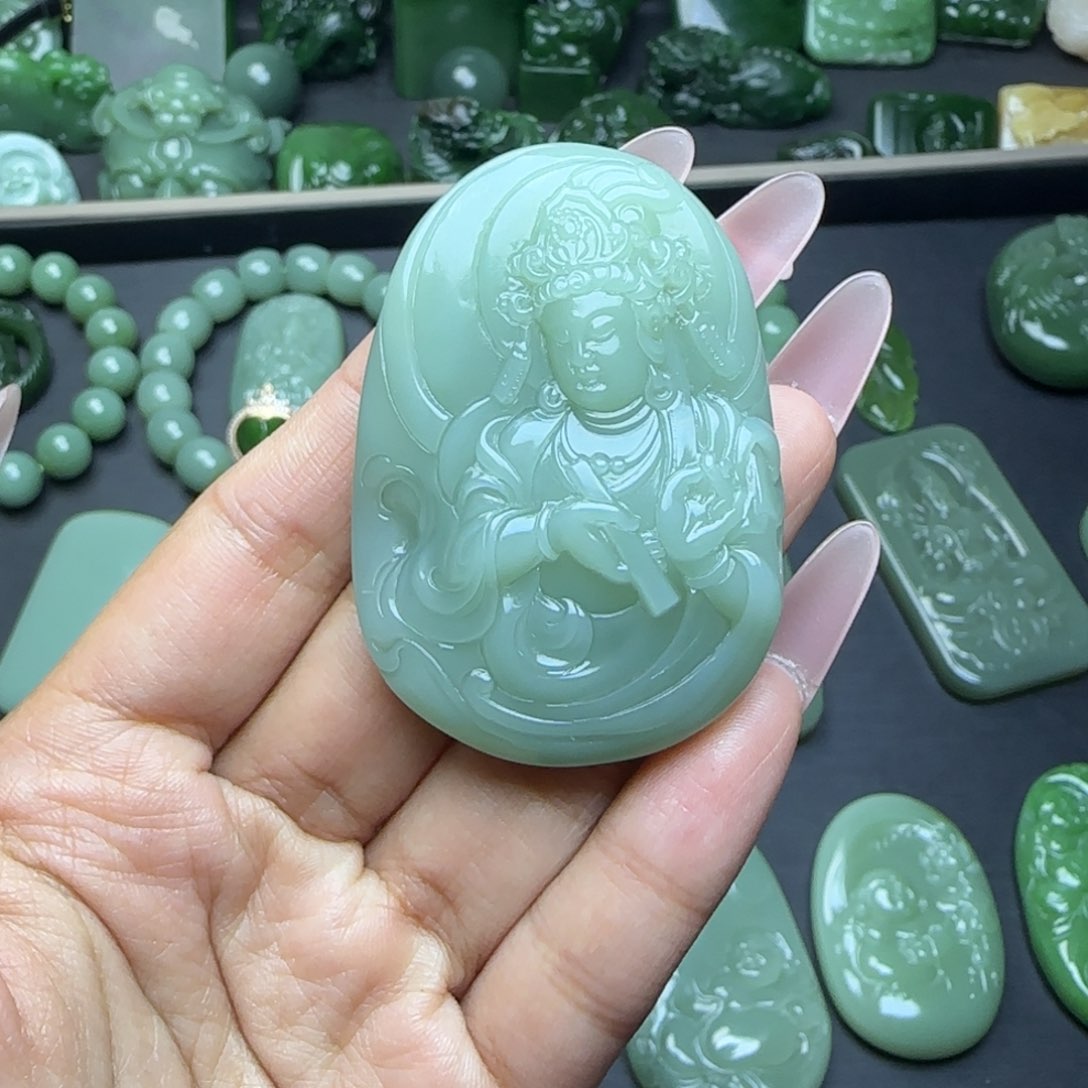 和田玉颈饰未镶嵌