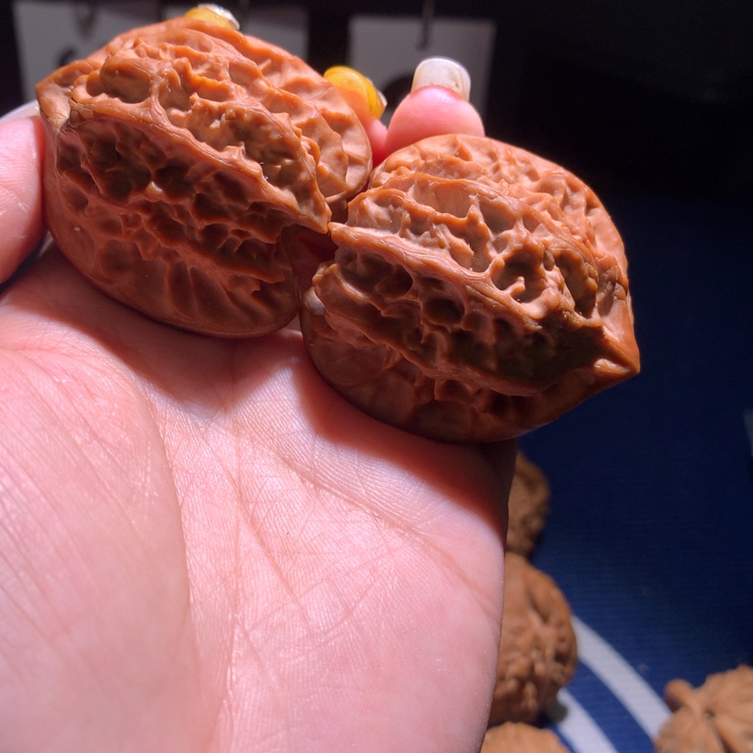 Q***松吊坠文玩核桃1026曹大龙