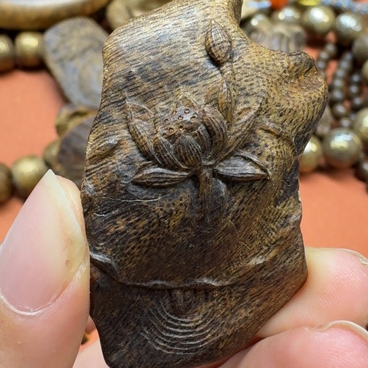 大叶紫檀（黑酸枝木类）