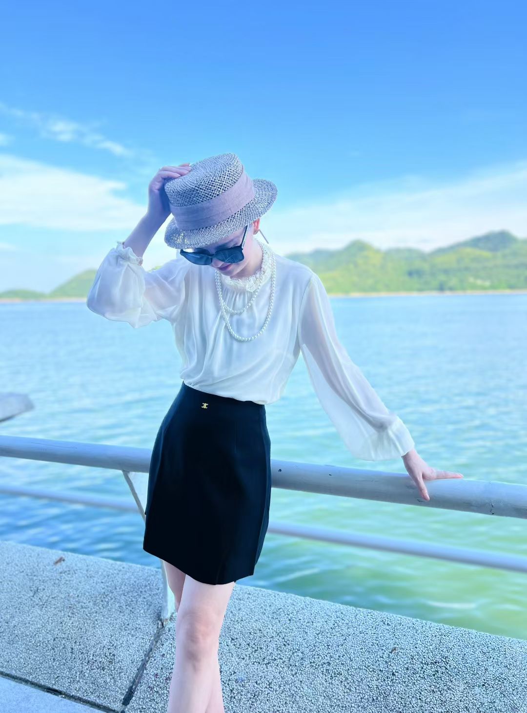 〖南油琦琦〗2025秋冬新款女装连衣裙