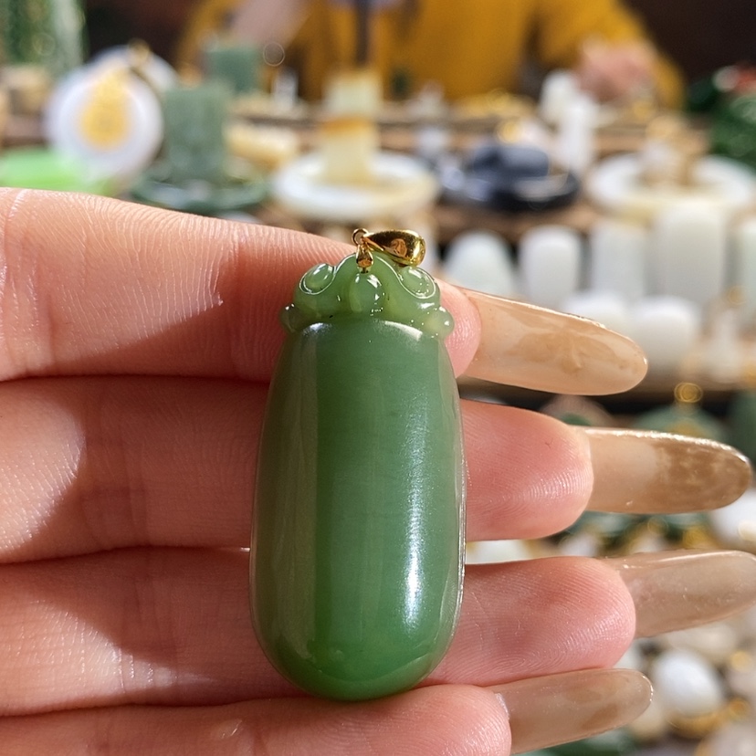 【闪购商品】和田玉吊坠18K金镶嵌