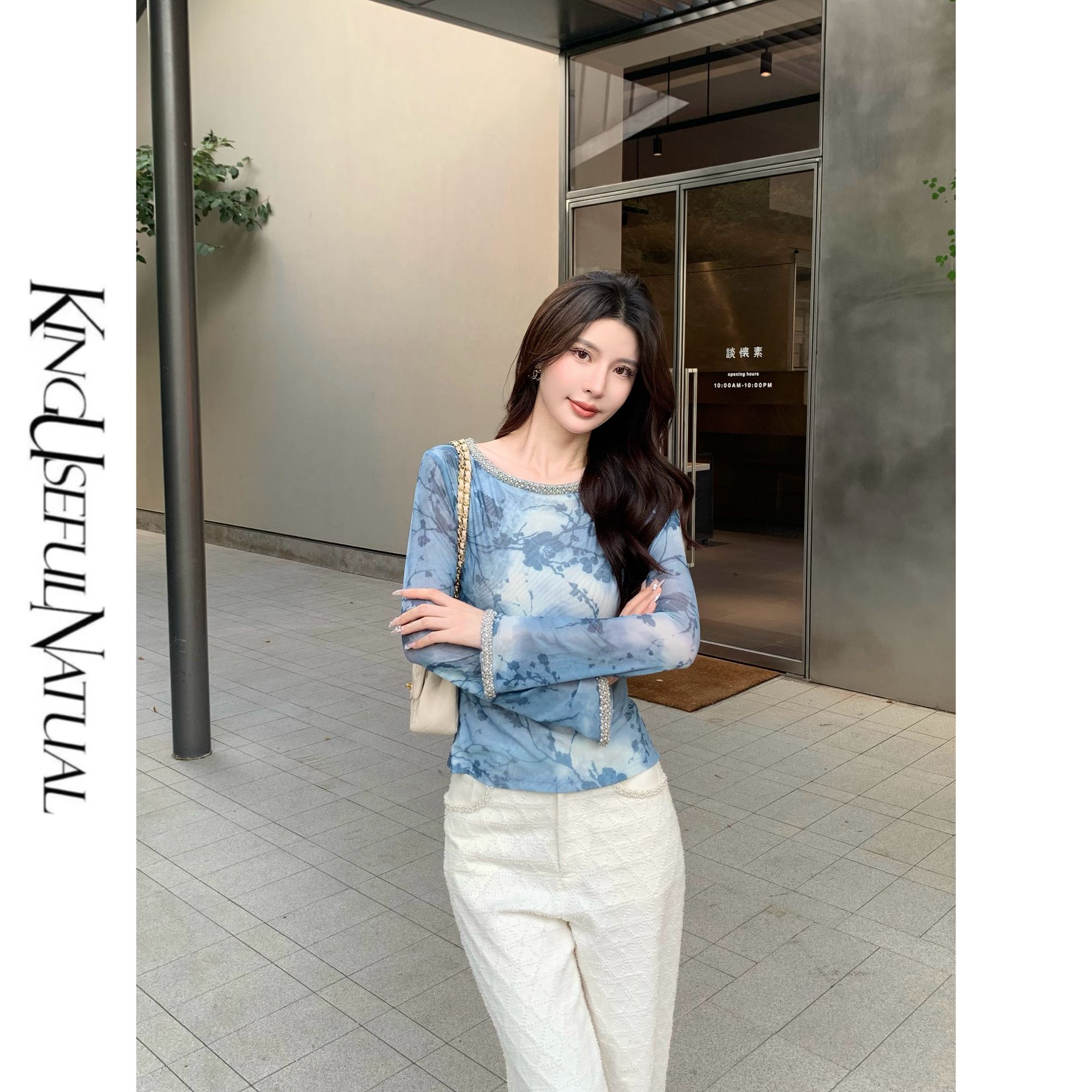 KUN【江南情】沉稳优雅 定制闪钻领口印花弹力网底蓝色独特漂亮小衫