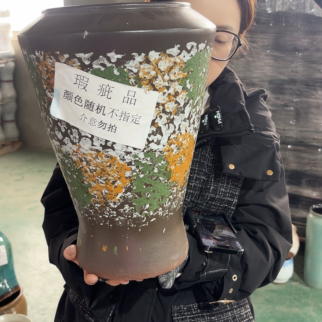 瑕疵红陶高37/21一个