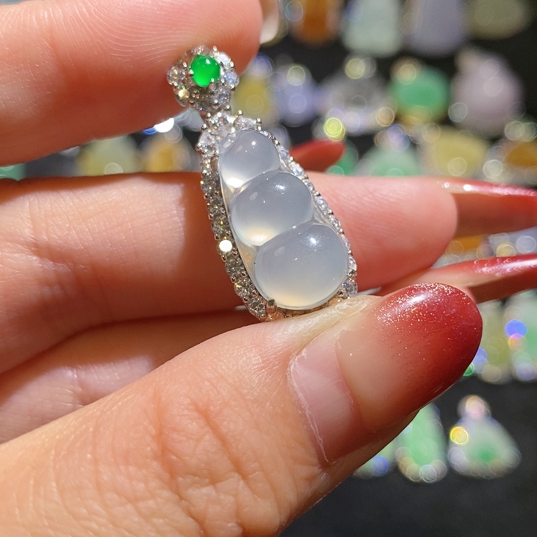 翡翠银S925镶嵌颈饰天然翡翠