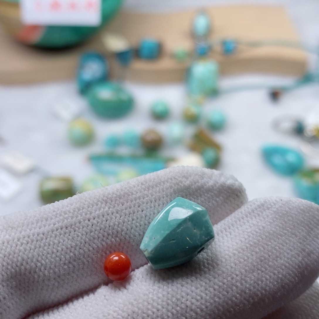 南红玛瑙颈饰未镶嵌