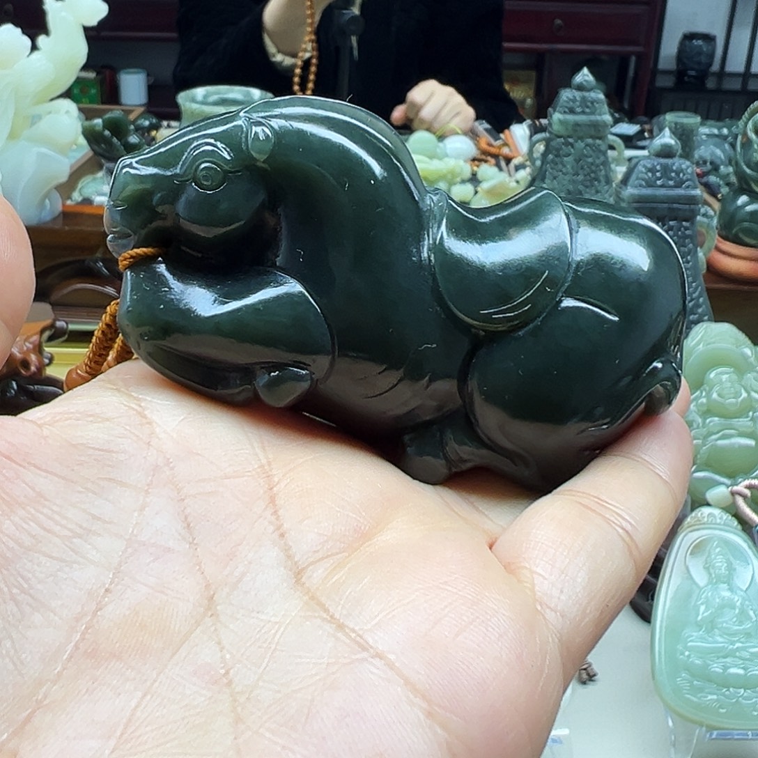 和田玉未镶嵌挂件