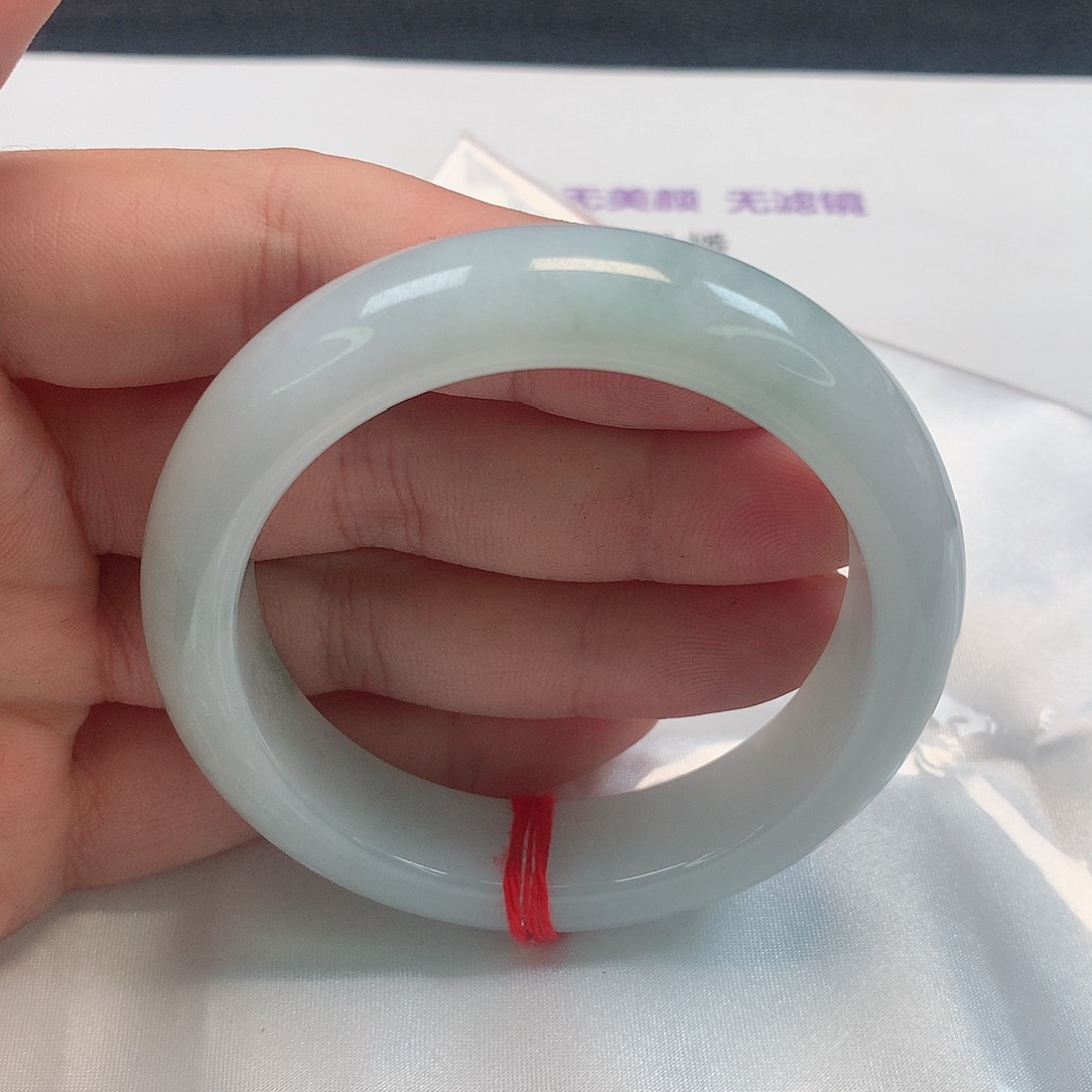 翡翠手镯未镶嵌335号