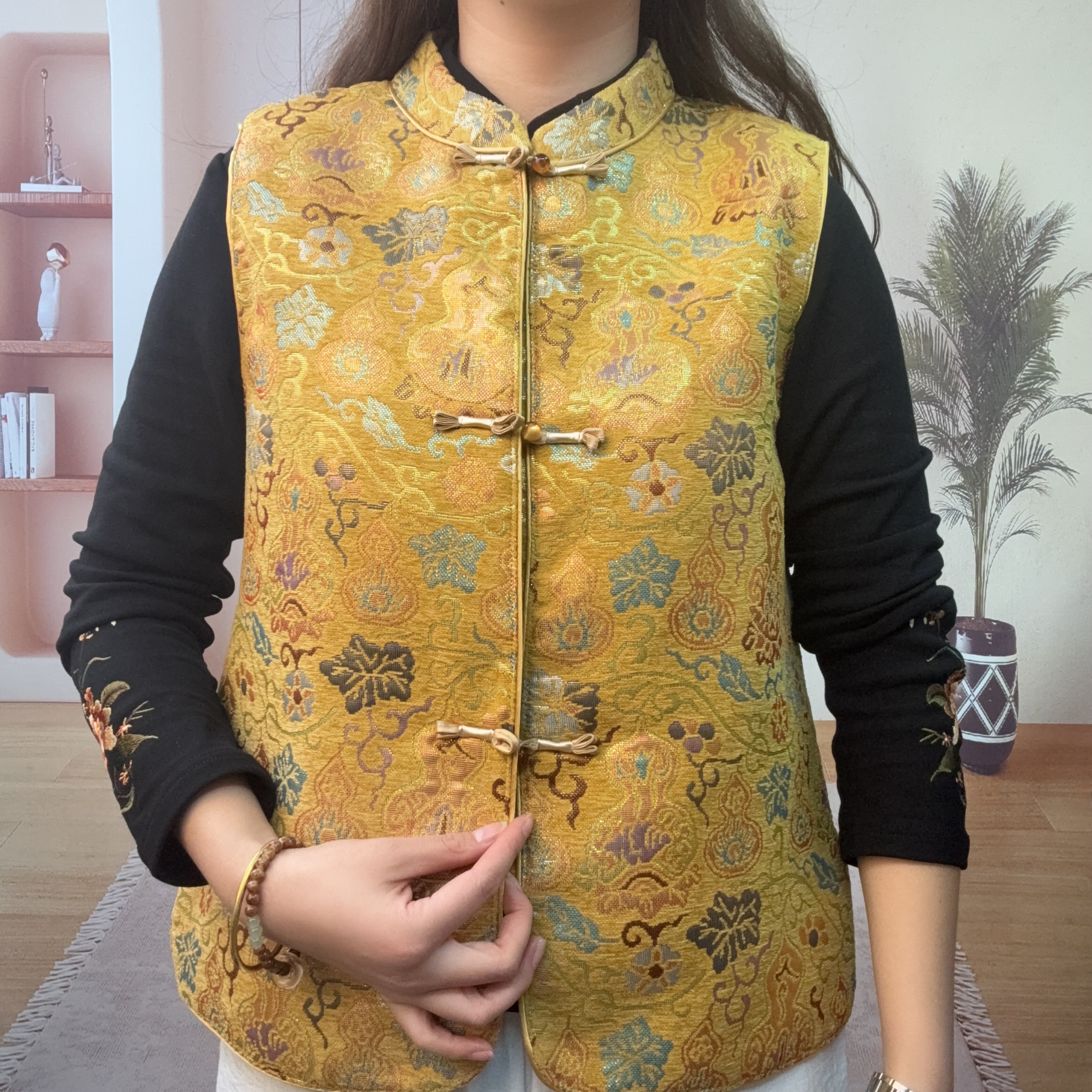 [夹棉加厚]2025冬季新款国风刺绣马甲女装洋气加棉保暖复古外套