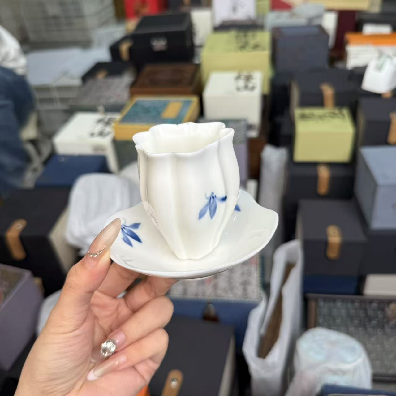 手绘蝴蝶品茗杯 5781-pp