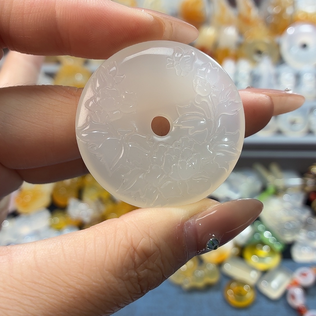 玛瑙/玉髓未镶嵌颈饰