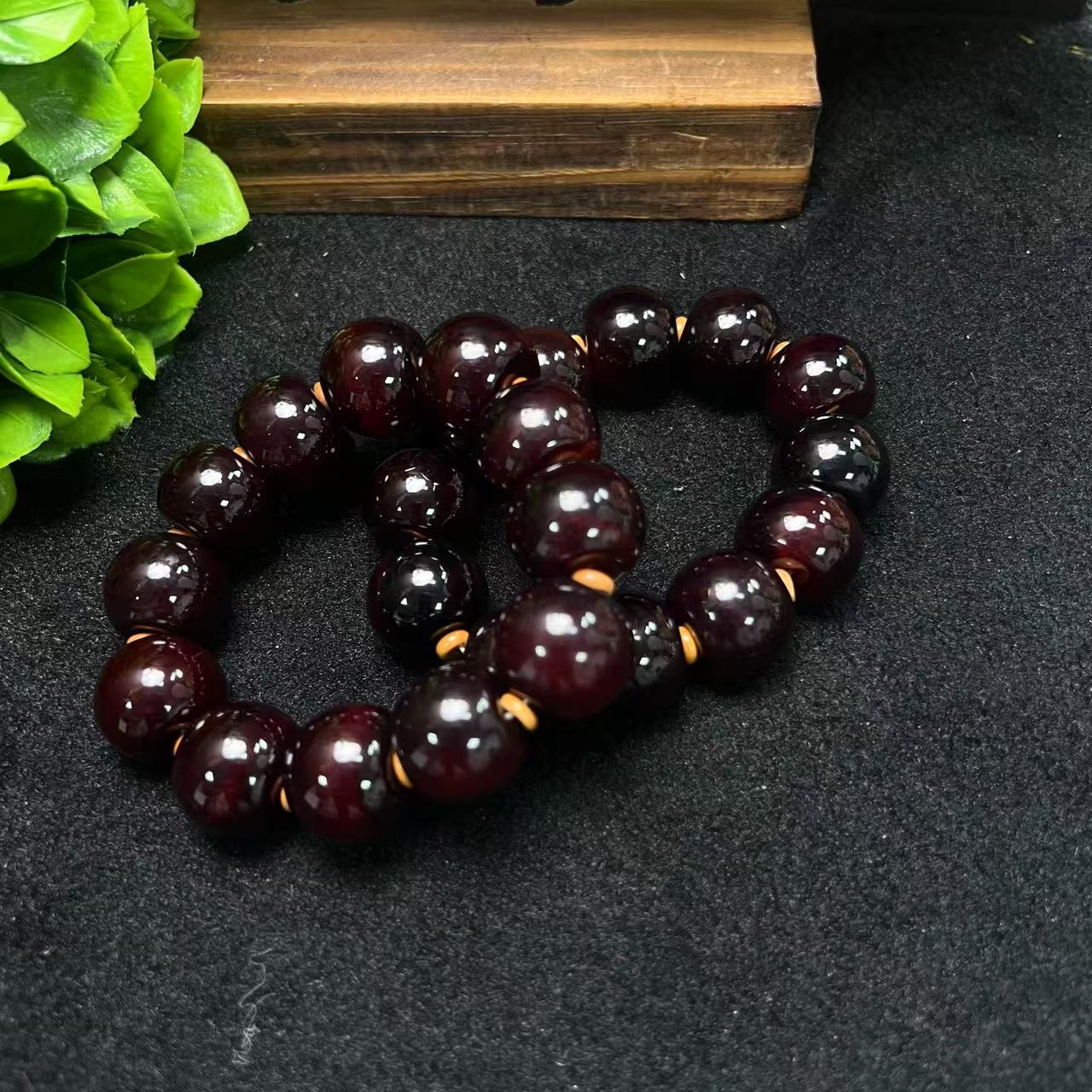 S1906【任会长珠宝】桖灵参珀玉玛瑙手串-多样性发货只发一件