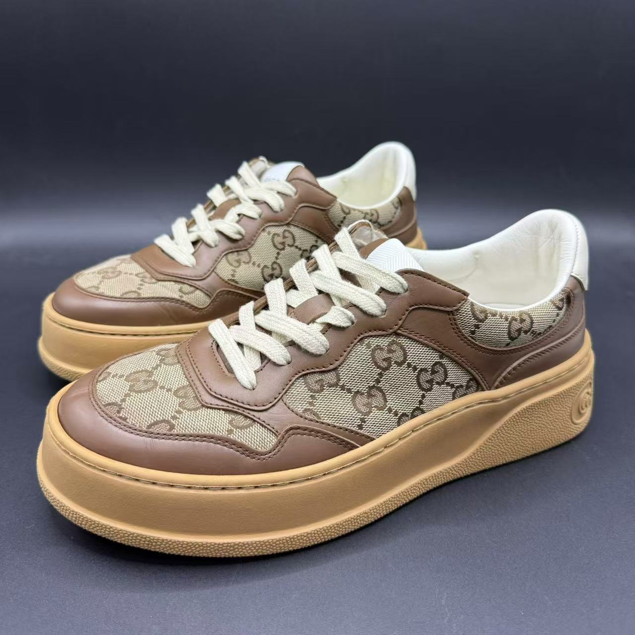 95新 GUCCI/古驰 【聚星折扣】男士棕色老花厚底饼干鞋41.5码ca653t