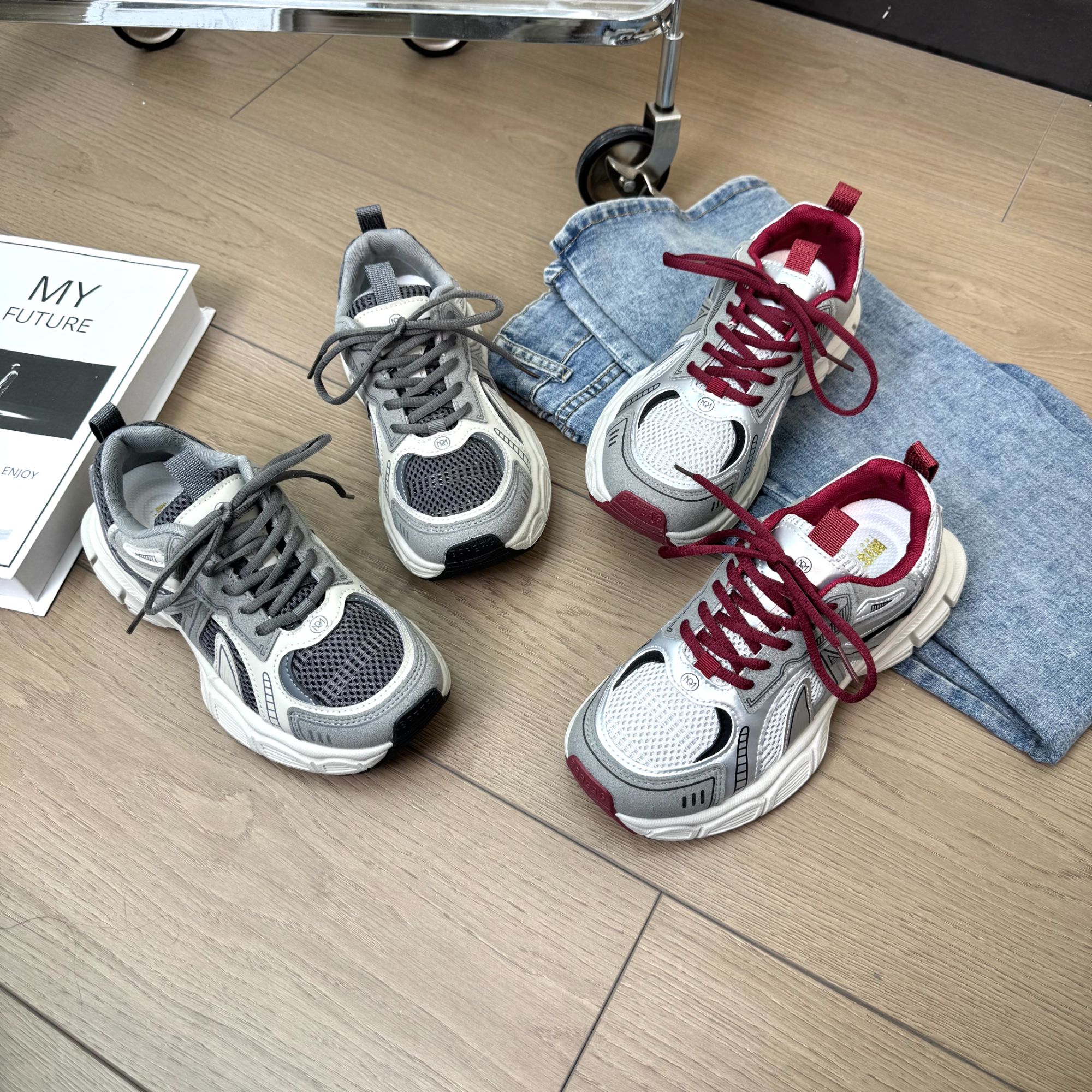 厚底老爹鞋女2025春季新款百搭舒适系带显脚小轻便跑步运动休闲鞋