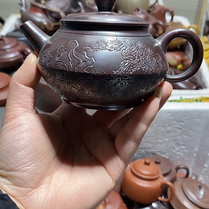 紫砂茶壶微瑕微笑