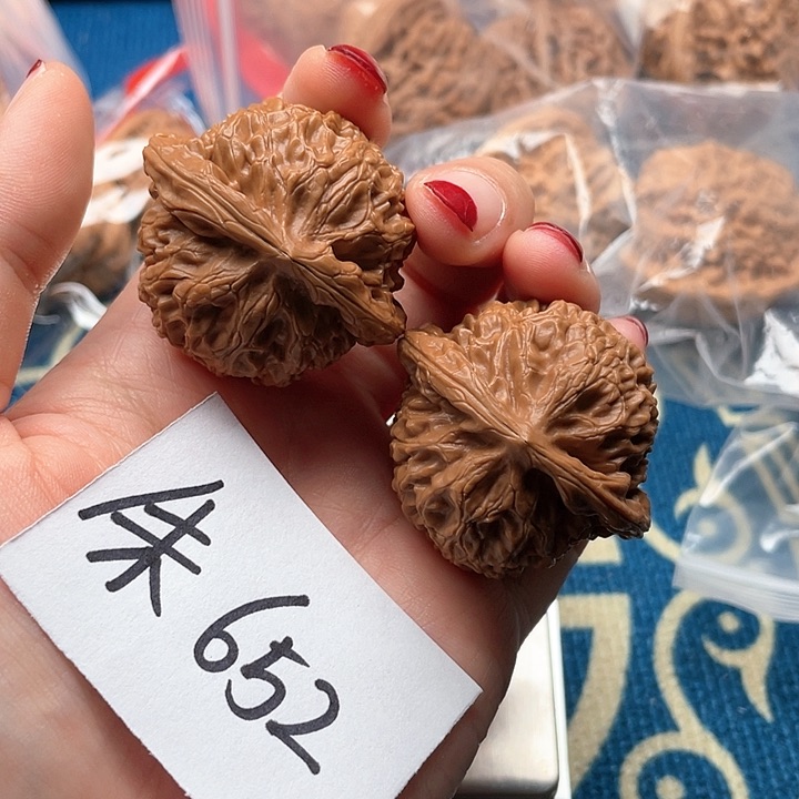 文玩核桃把件宫灯30