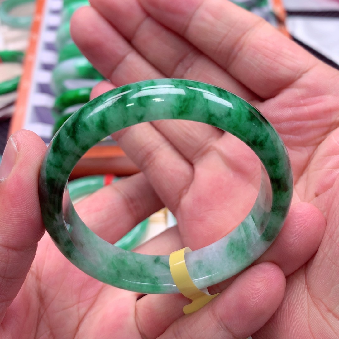 未镶嵌手镯翡翠翡翠