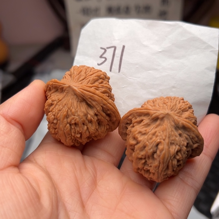 核桃39尺寸全品红宝石