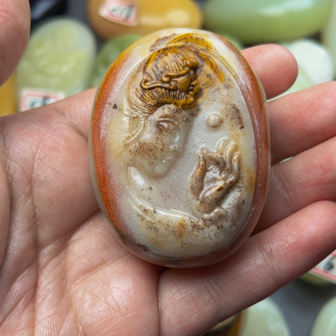 石材方解石手把件观音