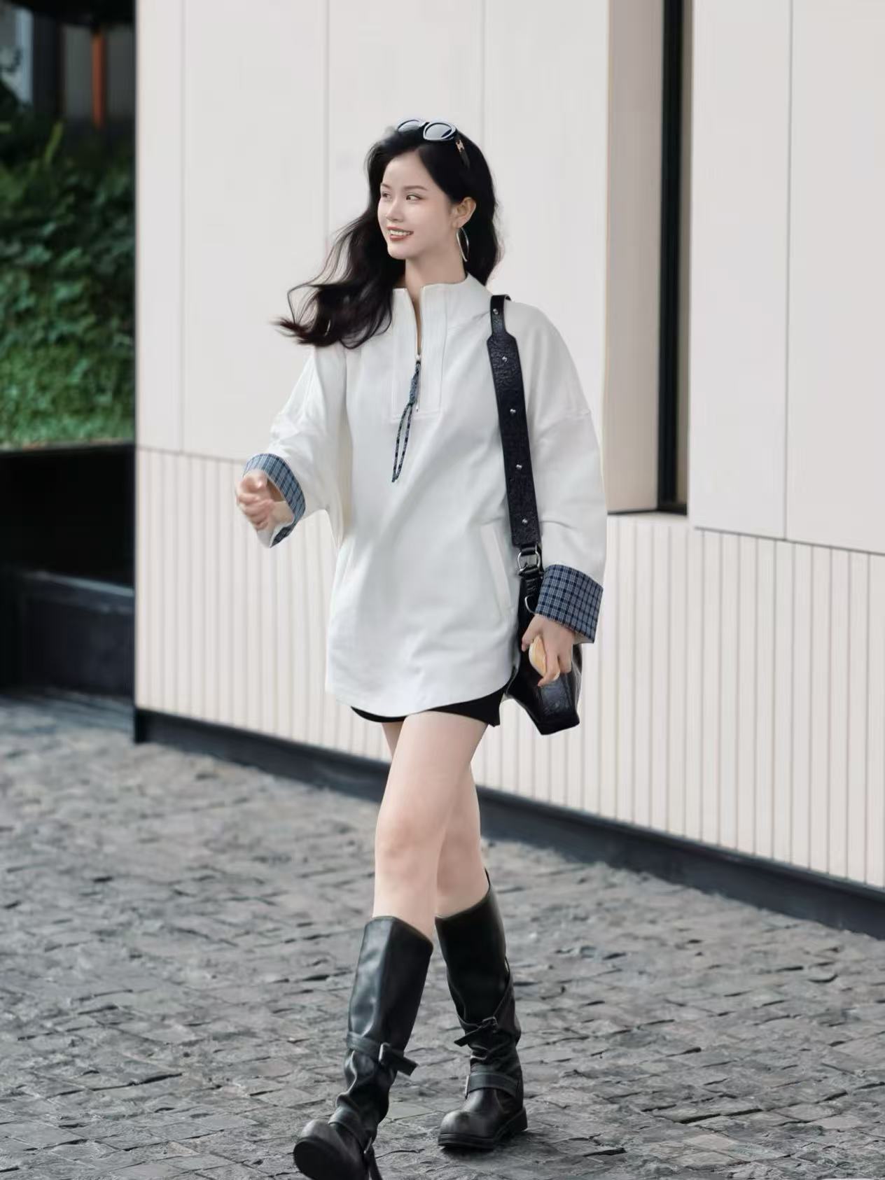 小慧 韩版气质翻袖拼格连帽休闲卫衣KF01