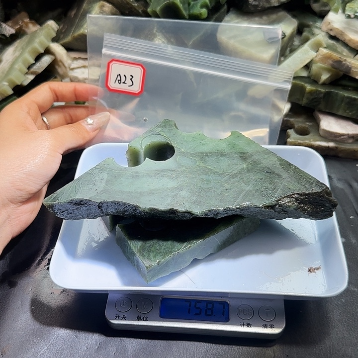 为***战和田玉未镶嵌珠宝半成品