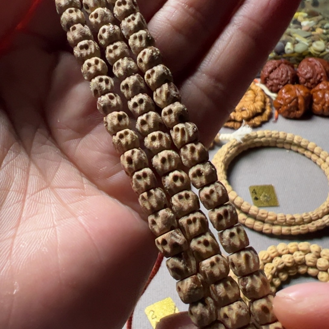 时***人柏香籽/百香籽吊坠A3