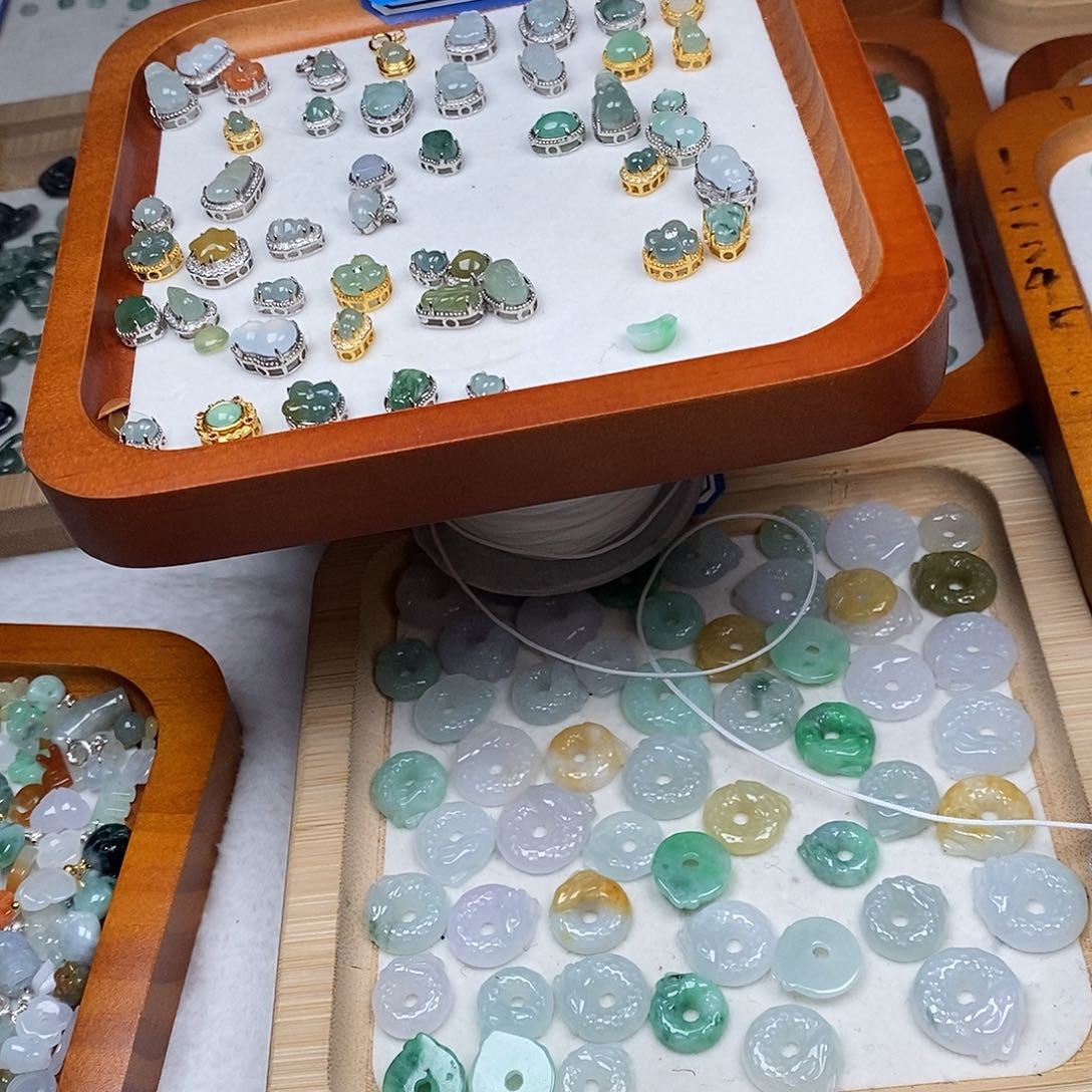 翡翠颈饰未镶嵌✨**財潘朵拉