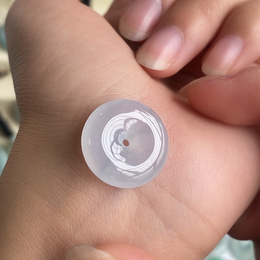 翡翠颈饰未镶嵌翡翠首饰