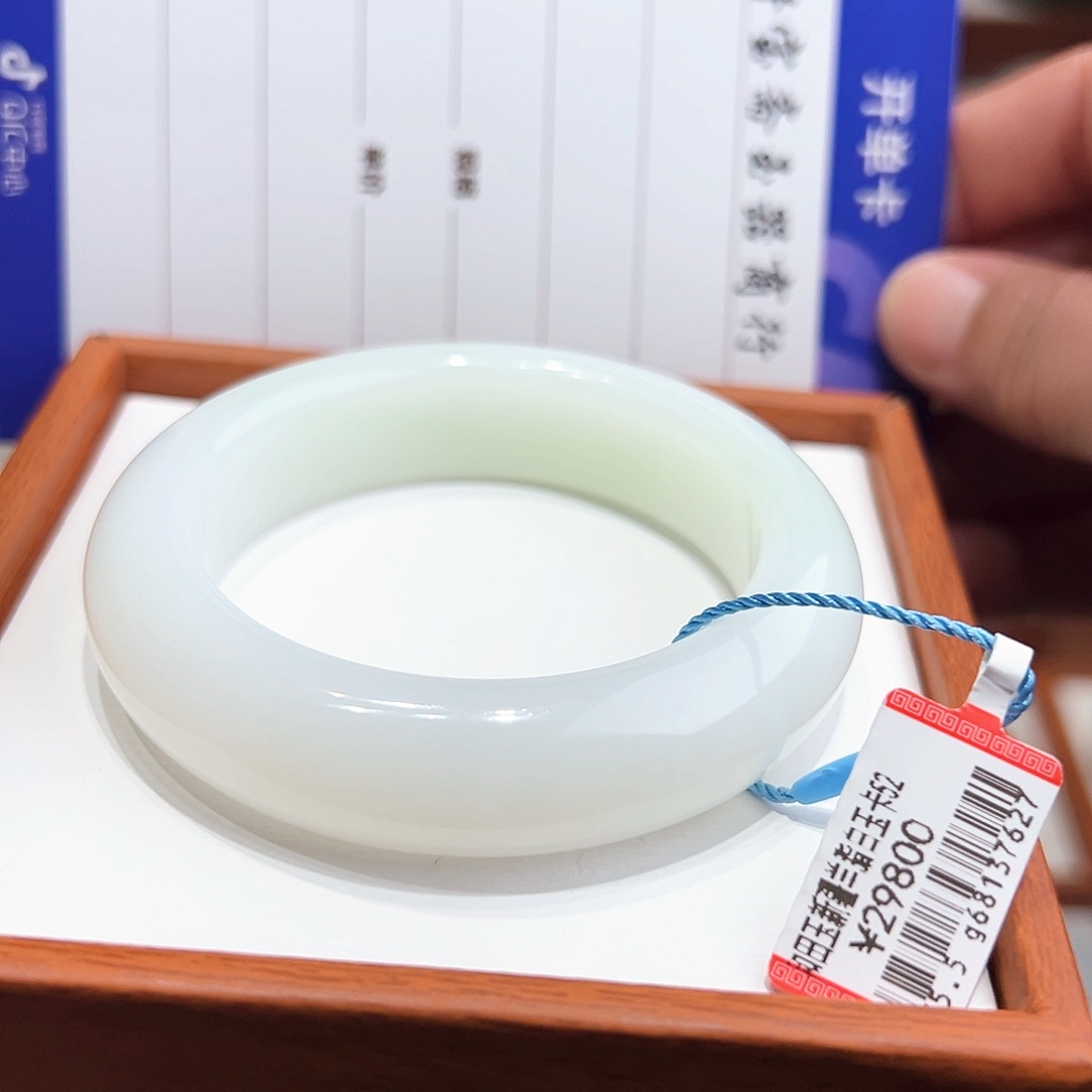 和田玉手镯未镶嵌52