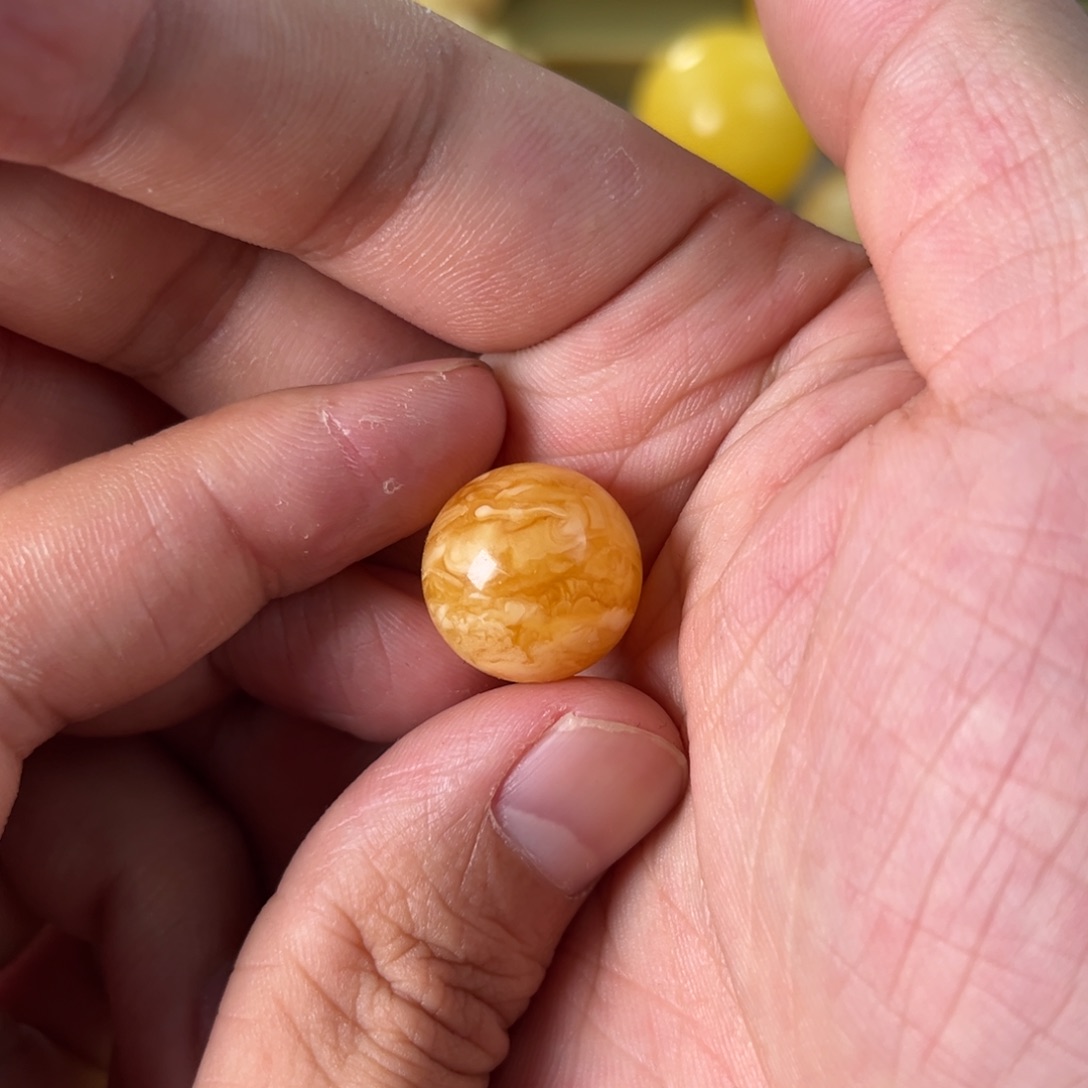 琥珀裸石未镶嵌蜜蜡虎皮纹焦皮料16.9毫米