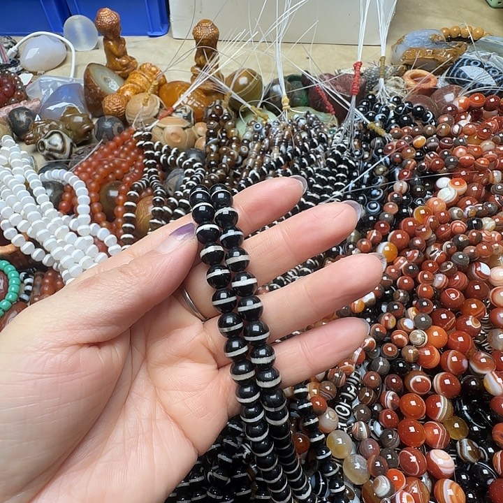 罗***伍玛瑙/玉髓未镶嵌珠宝半成品14