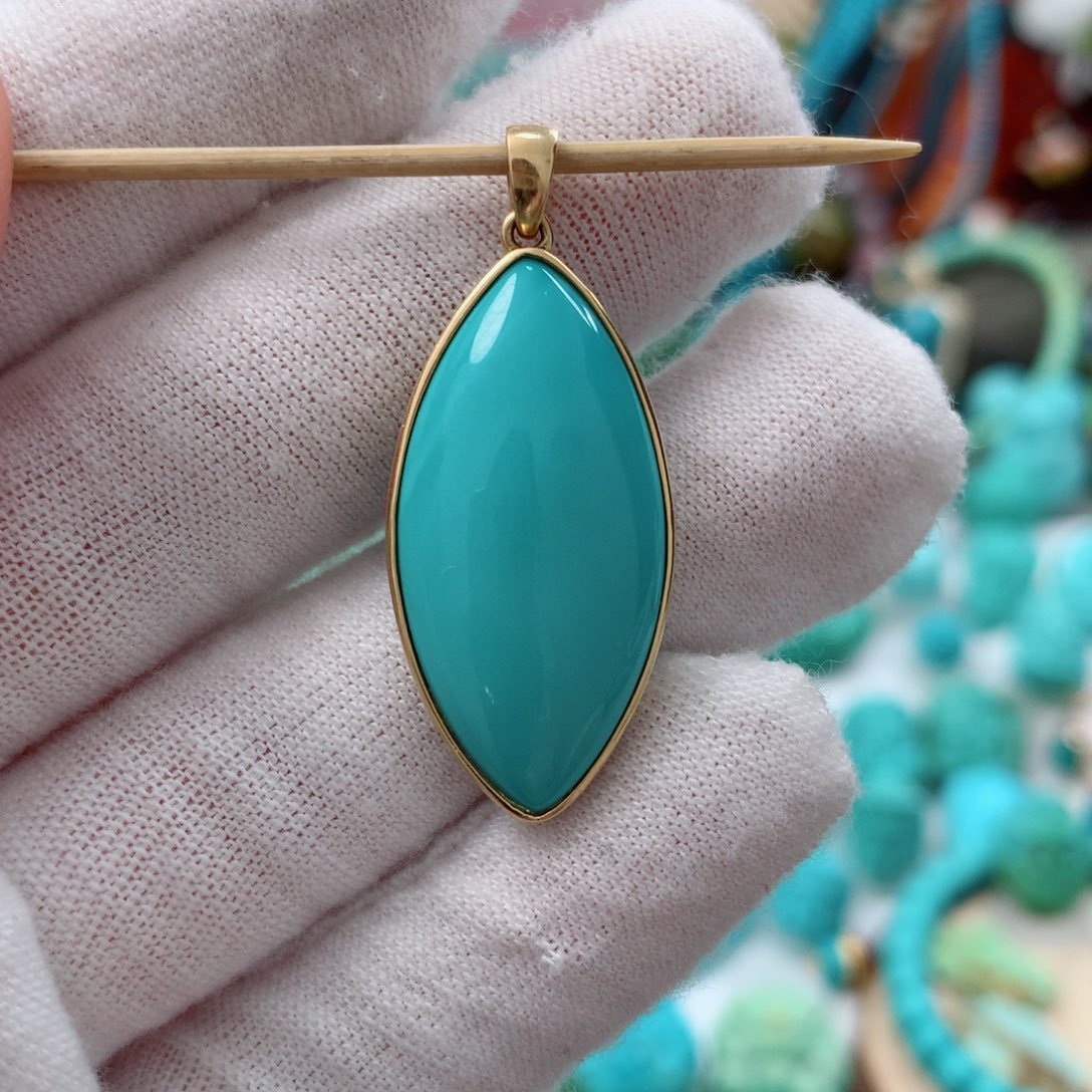 绿松石珠宝奇石18K金镶嵌