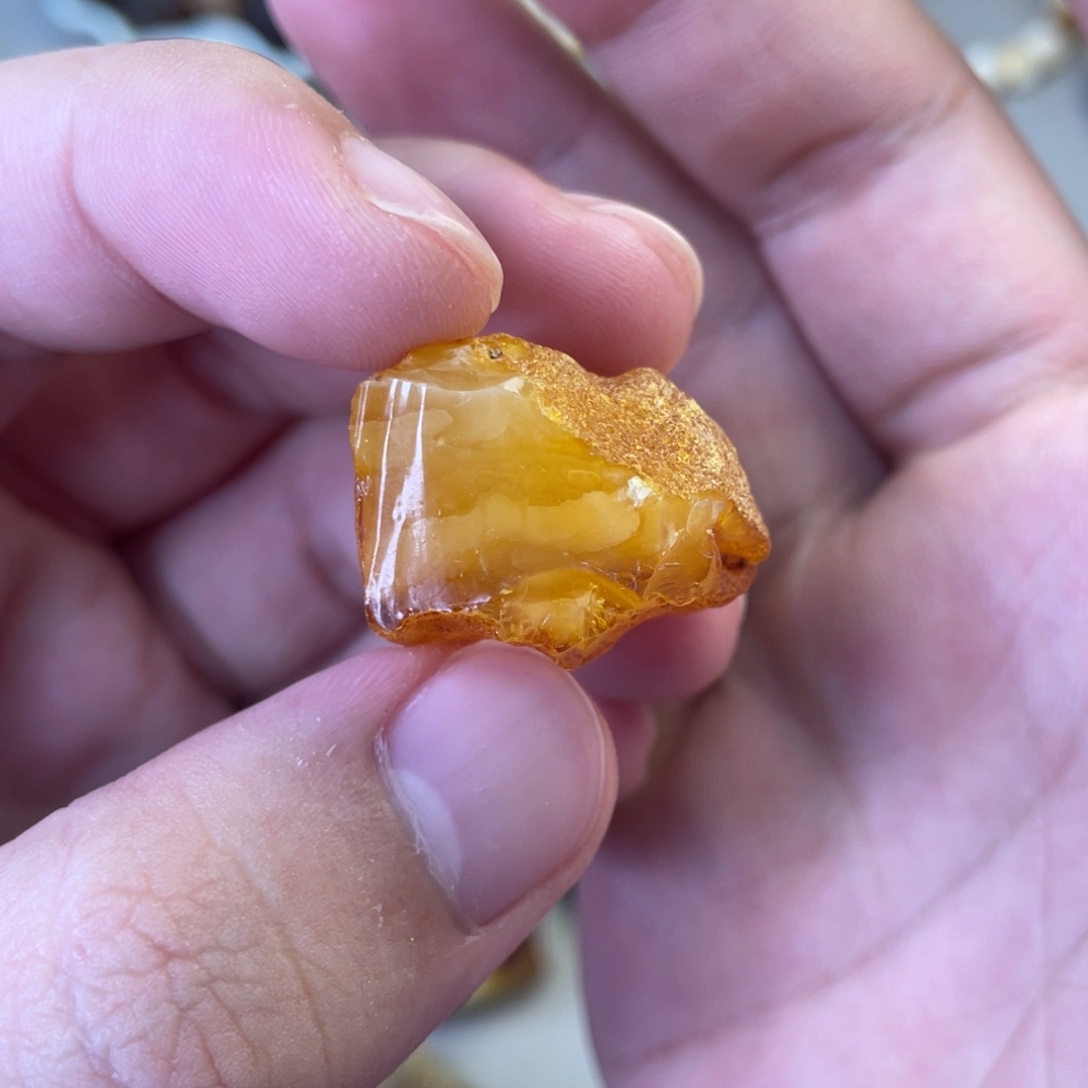 定制琥珀天然琥珀