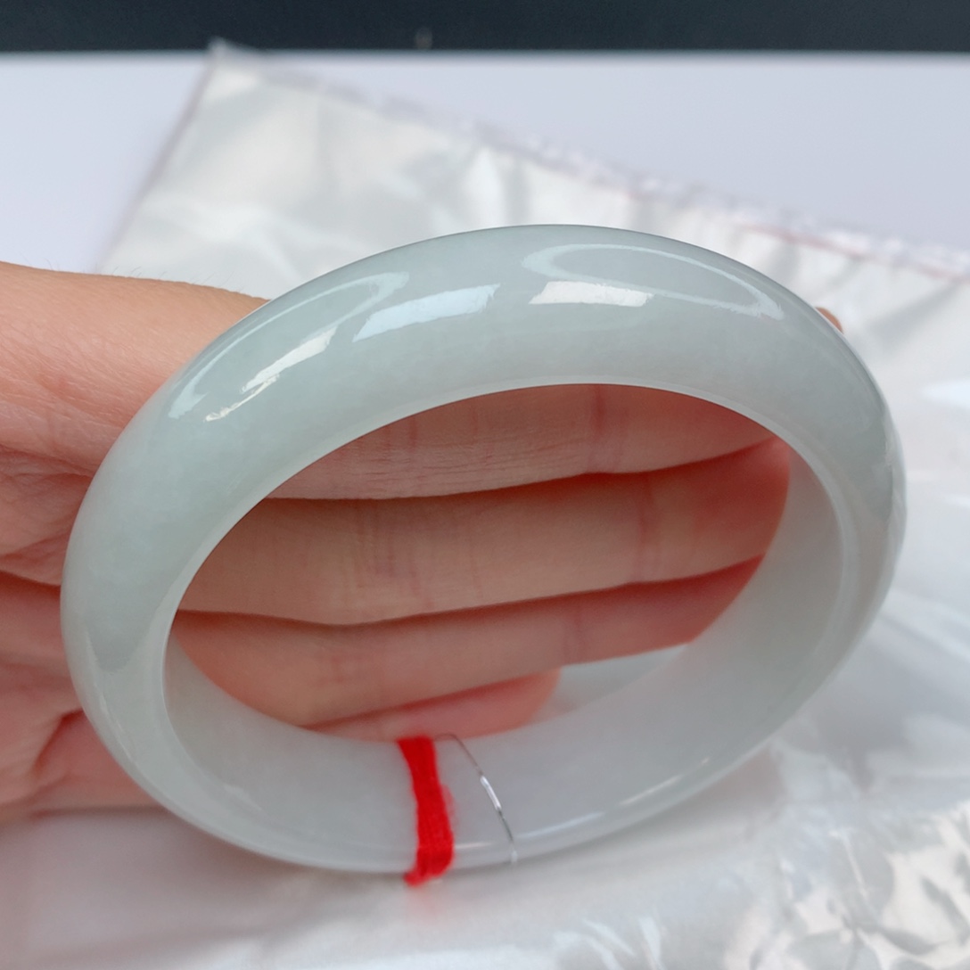 翡翠手镯未镶嵌57.1正圈