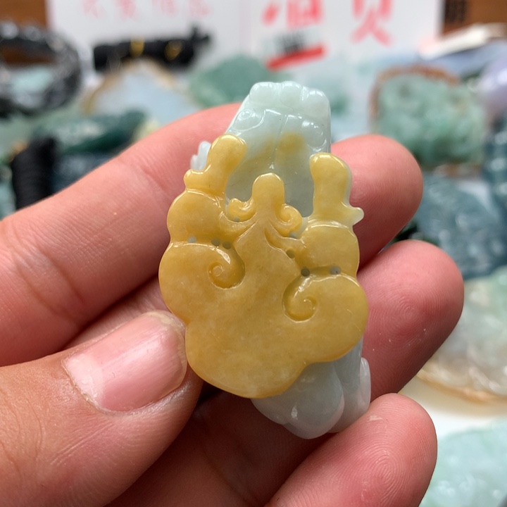 翡翠颈饰未镶嵌保真天然a货翡翠
