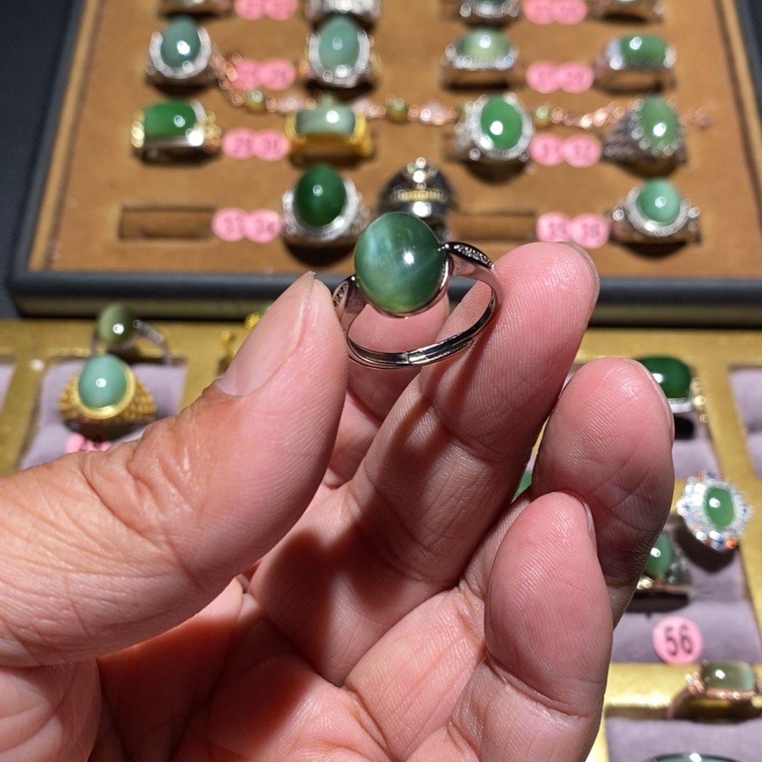 和田玉（碧玉）戒指未镶嵌