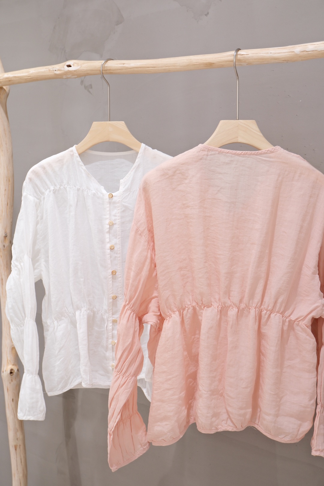 2020  设计款肌理感春款百搭褶皱麻料长袖衬衫